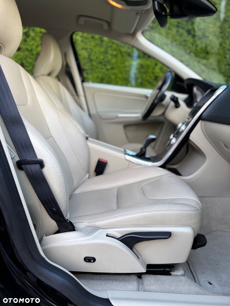 Volvo XC 60 - 10