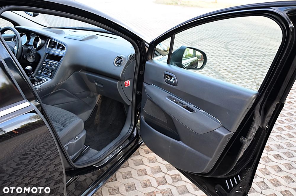 Peugeot 5008 HDI 150 Business-Line - 25