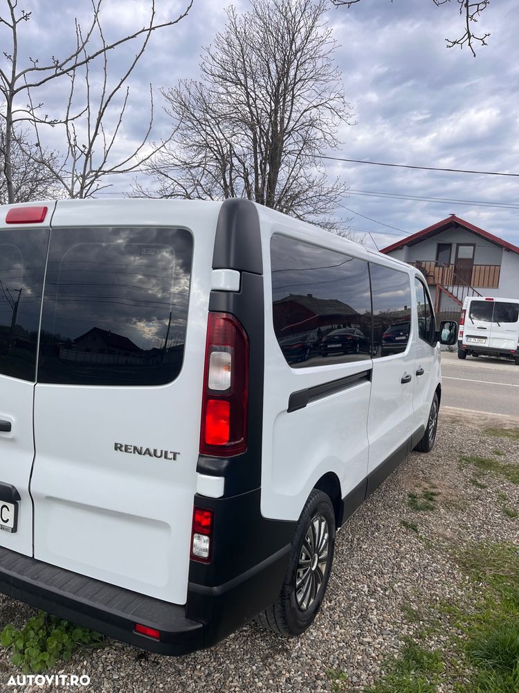 Renault Trafic - 10