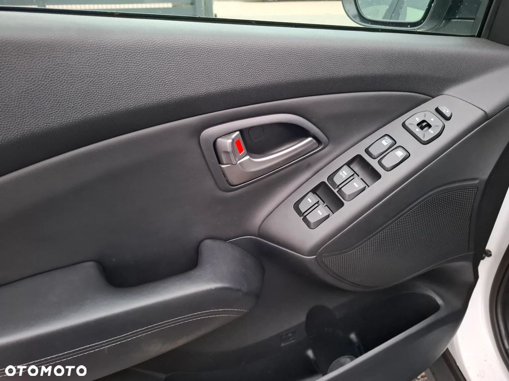 Hyundai ix35 2.0 2WD Automatik Trend - 18