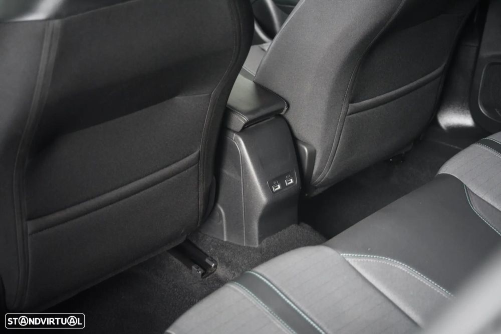 Peugeot 2008 - 32