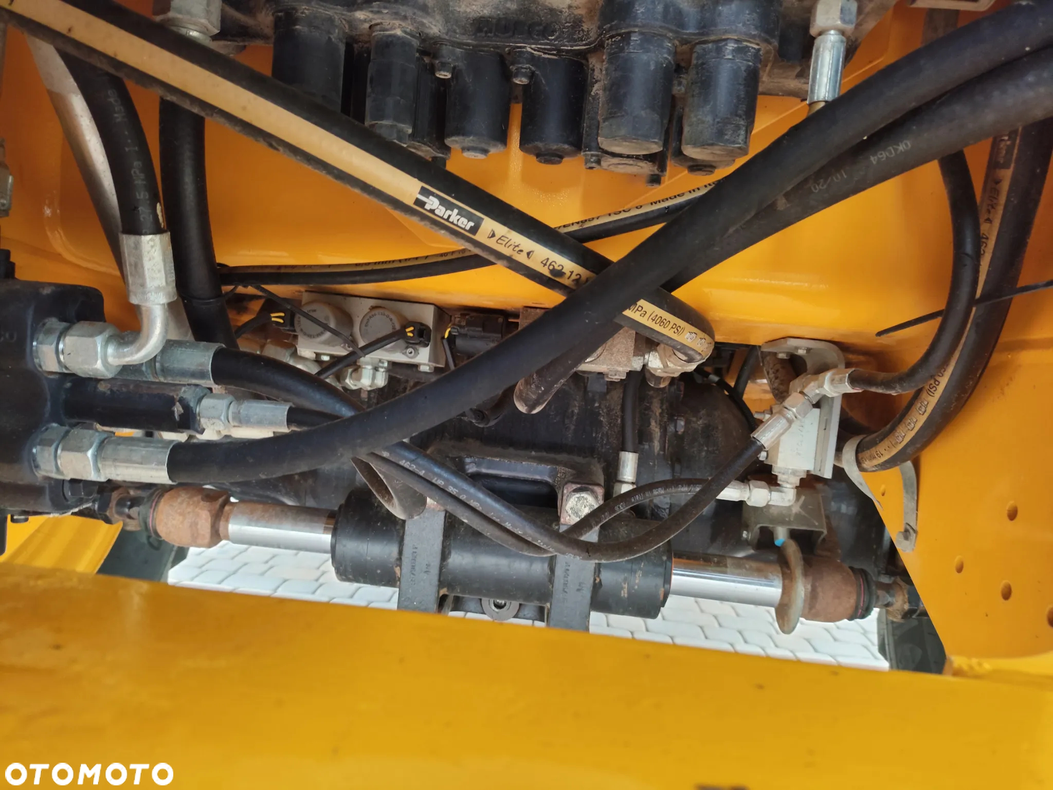 JCB 4CX PRO / NOWY MODEL / TORQUELOCK / POWERRSHIFT / KOPARKO-ŁADOWARKA - 25