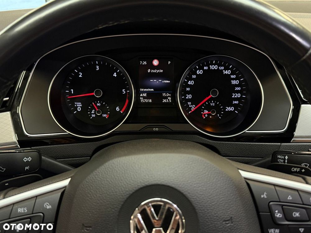 Volkswagen Passat 2.0 TDI Business DSG - 27