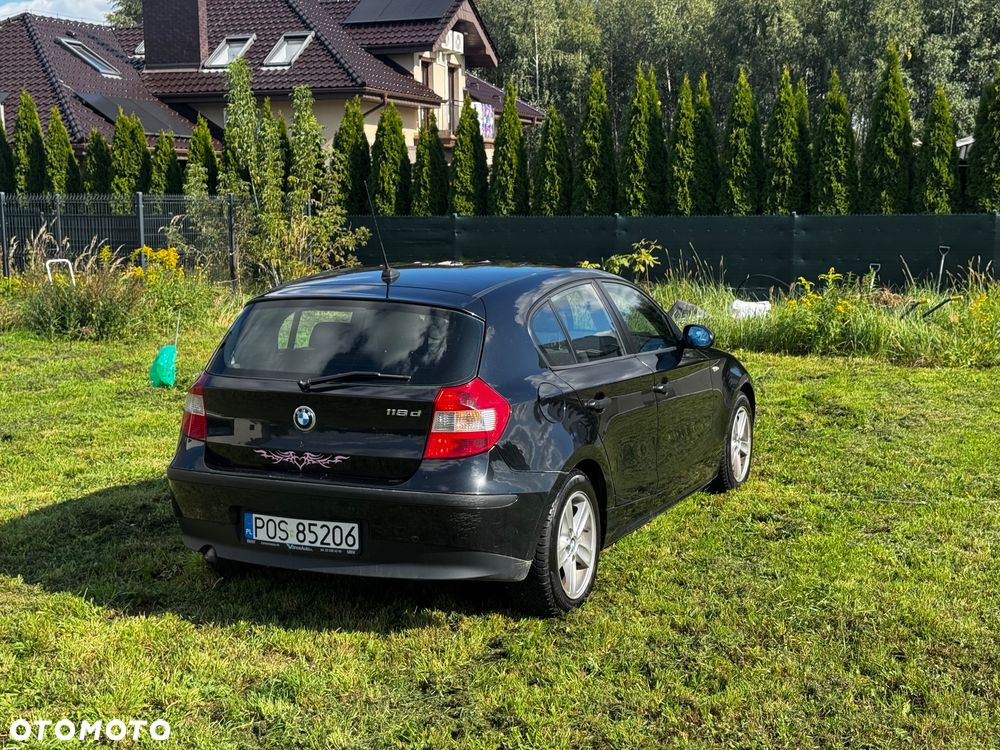 BMW Seria 1 118d - 10