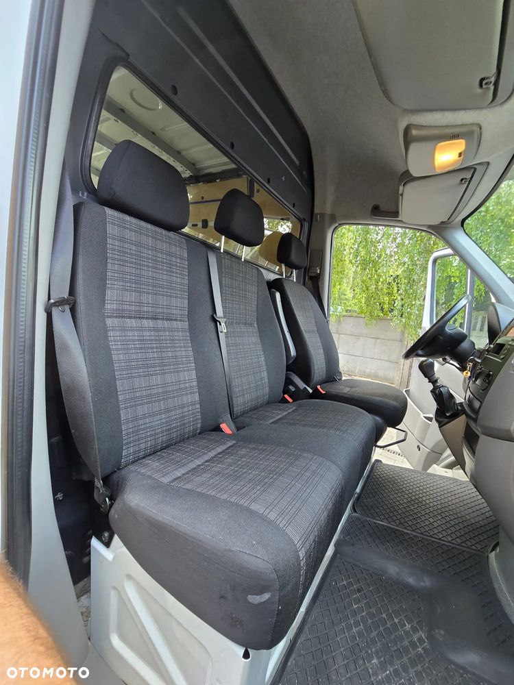 Mercedes-Benz Sprinter - 26