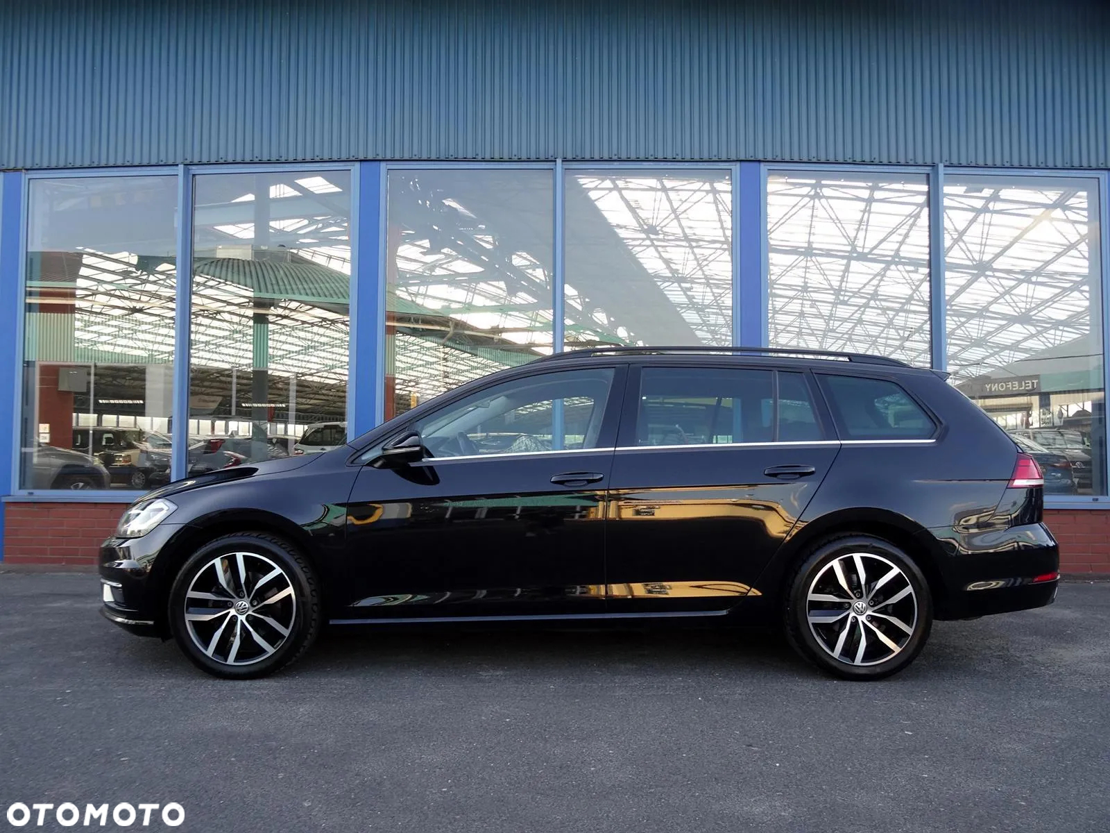 Volkswagen Golf Variant 2.0 TDI SCR Highline - 11