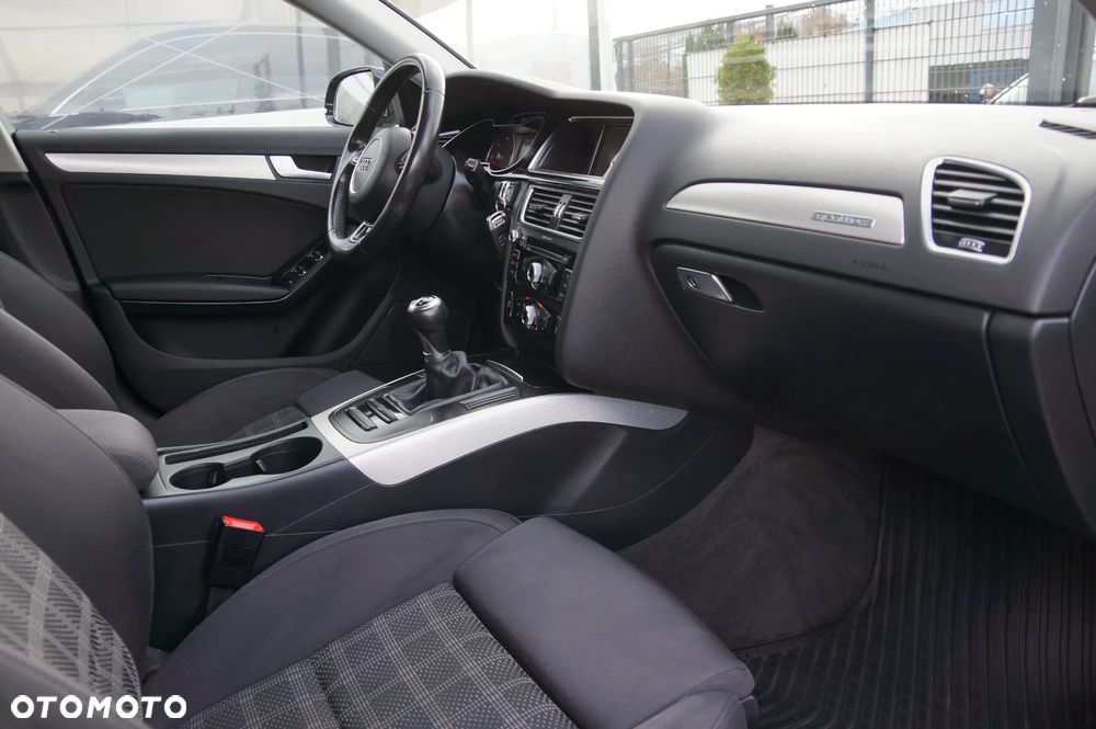 Audi A4 Avant 2.0 TDI clean diesel Quattro - 23