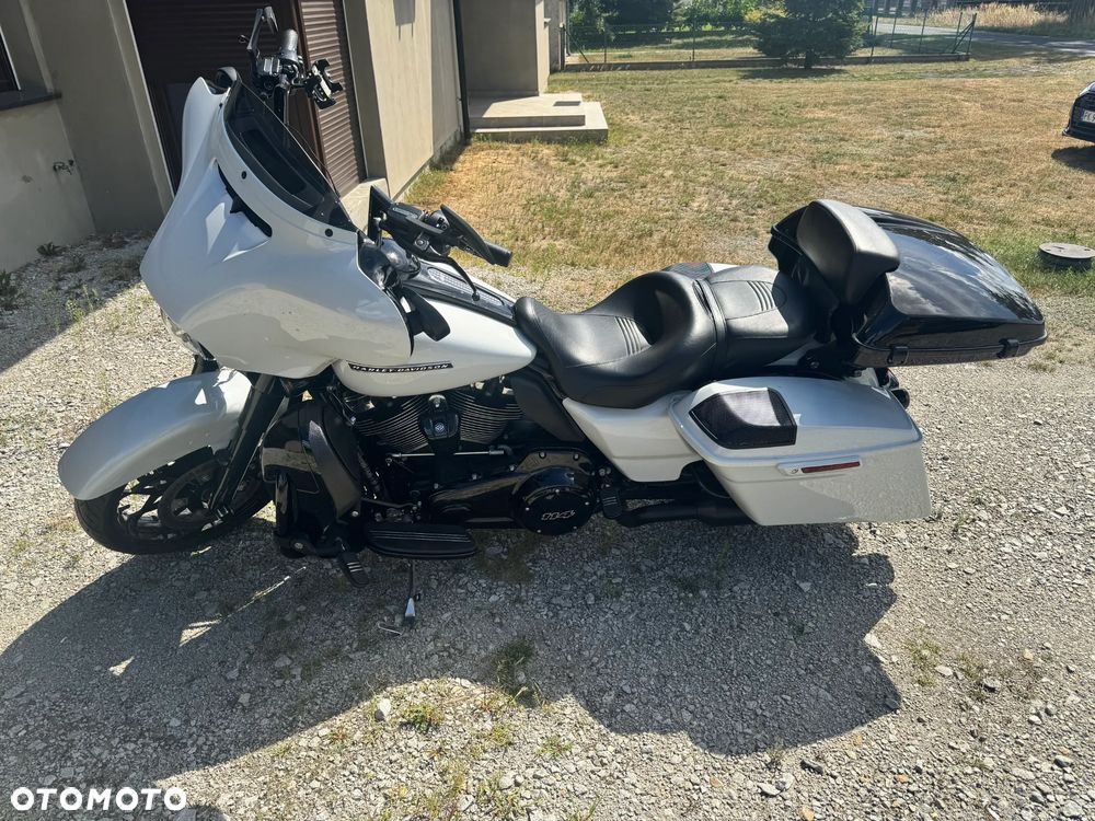 Harley-Davidson Touring Street Glide - 3