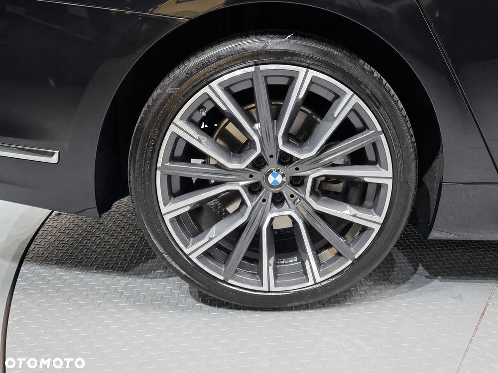 BMW Seria 7 740Li xDrive sport - 10