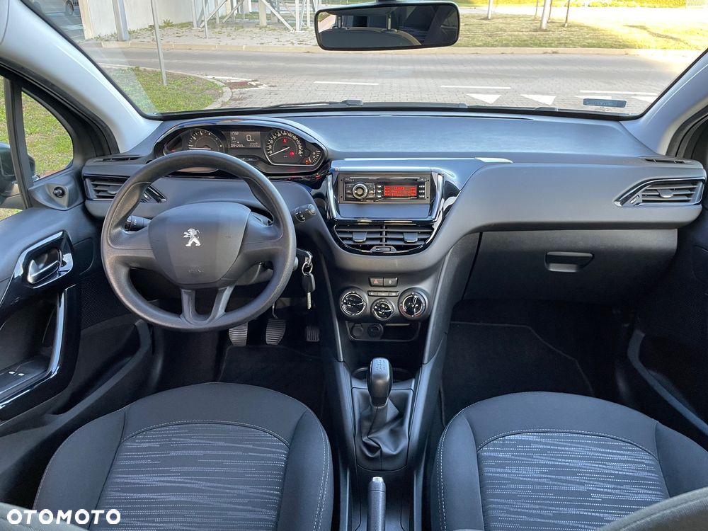 Peugeot 208 1.2 PureTech Active - 12