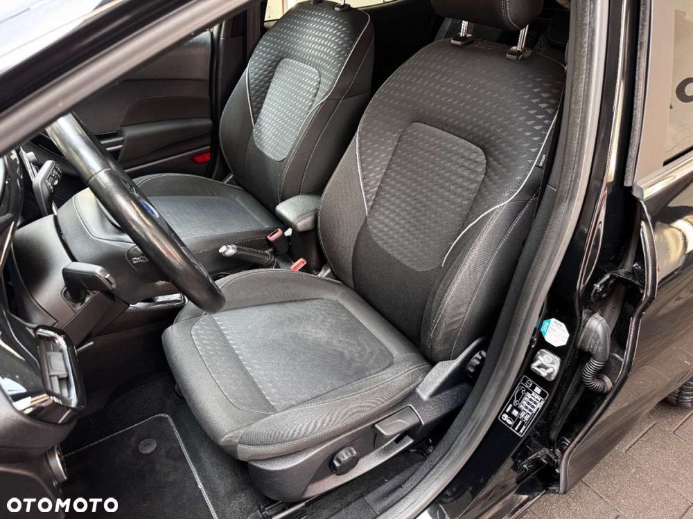 Ford Fiesta - 24