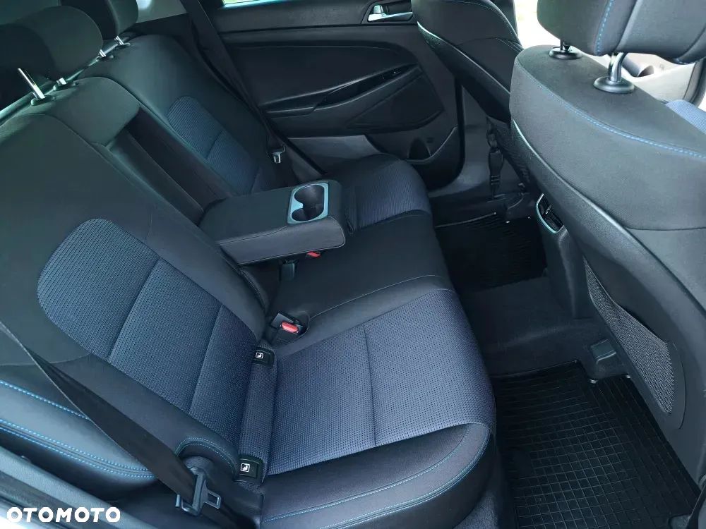 Hyundai Tucson 1.7 CRDI BlueDrive Comfort 2WD - 10