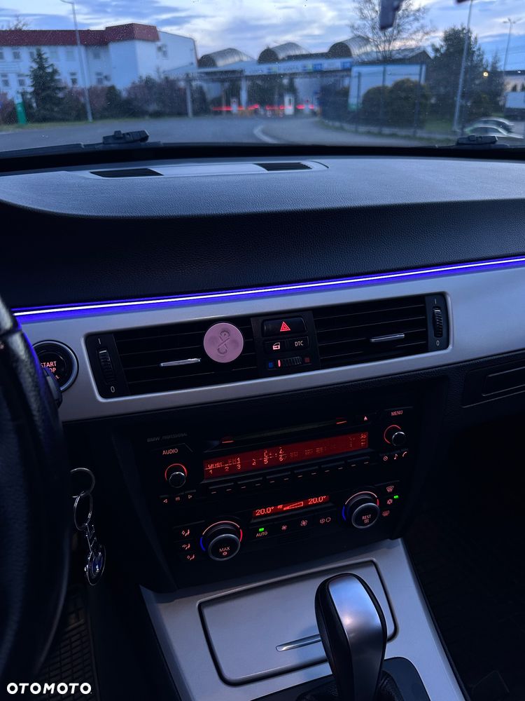 BMW Seria 3 320d DPF - 15