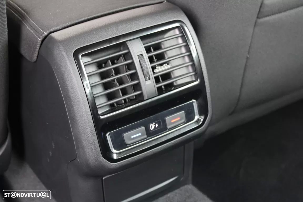 VW Passat 2.0 TDI Confortline - 18