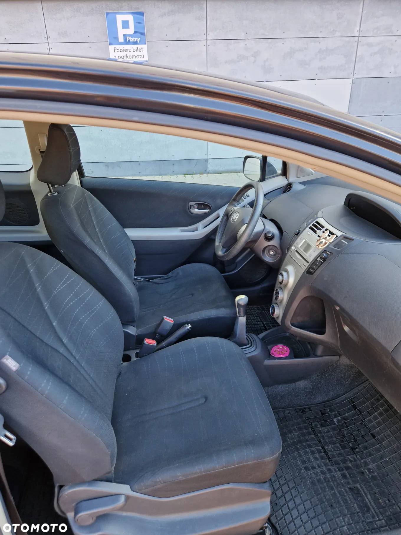 Toyota Yaris 1.3 Sol - 6