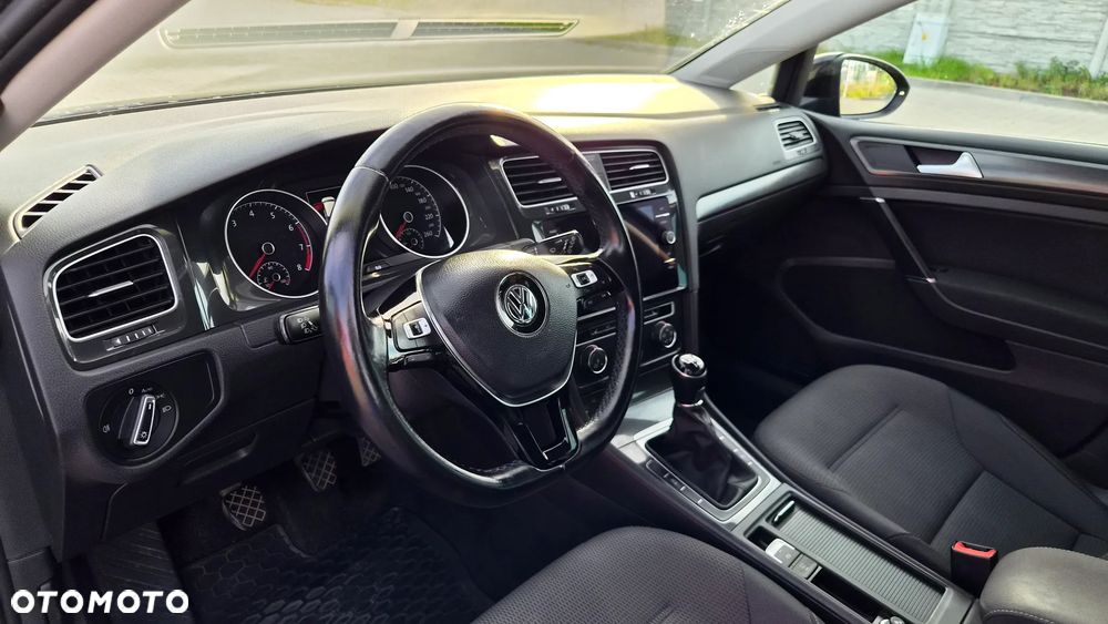 Volkswagen Golf 1.4 TSI BMT Comfortline - 22