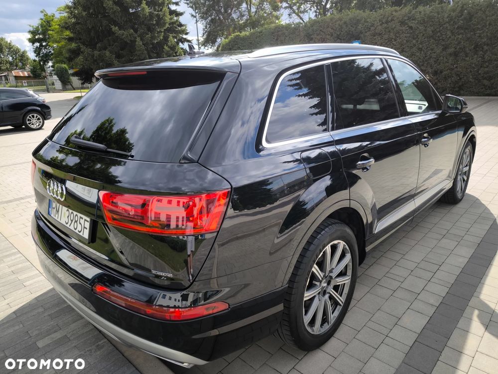 Audi Q7 - 10
