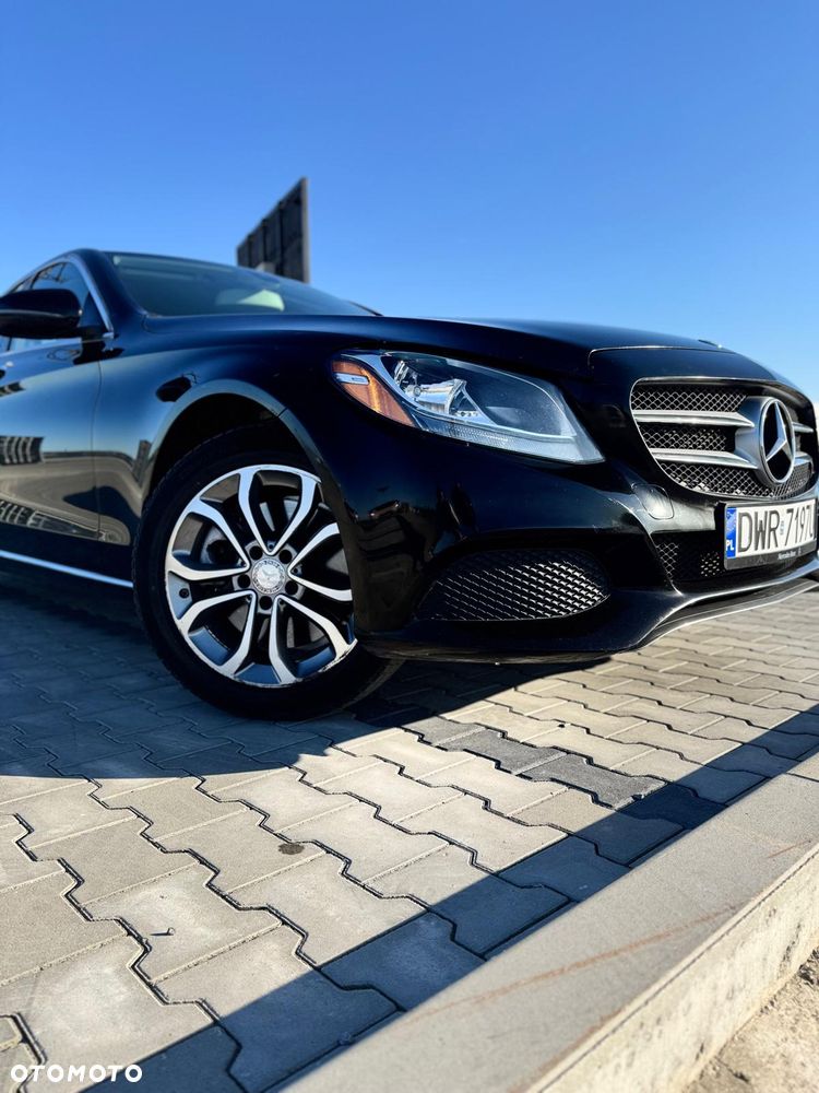 Mercedes-Benz Klasa C 300 7G-TRONIC AMG Line - 18