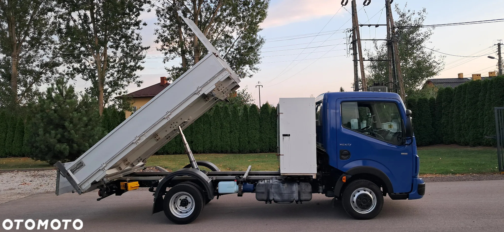 Renault Maxity 130.35 - 3