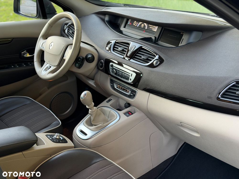 Renault Scenic 1.6dCi Energy Bose Edition - 15