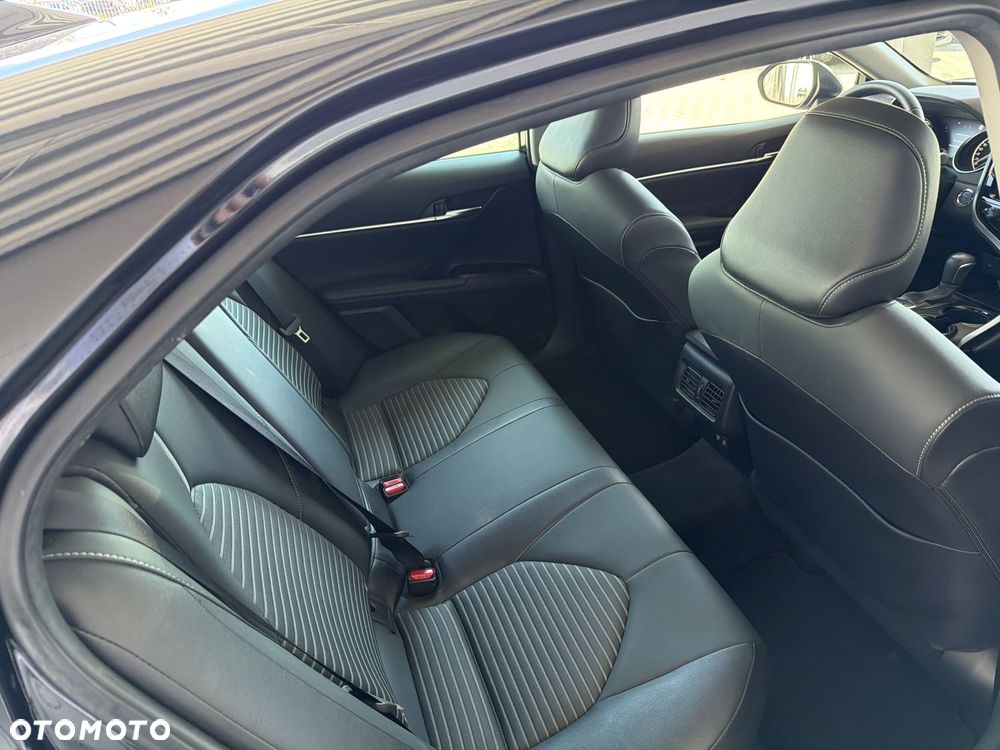 Toyota Camry 2.5 Hybrid Prestige CVT - 11