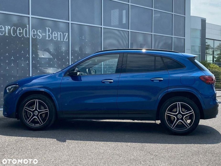 Mercedes-Benz GLA 200 AMG Line - 4