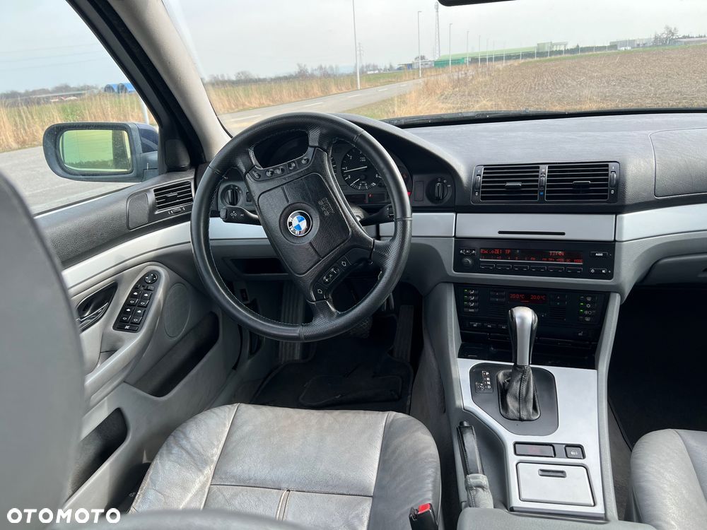 BMW Seria 5 - 8