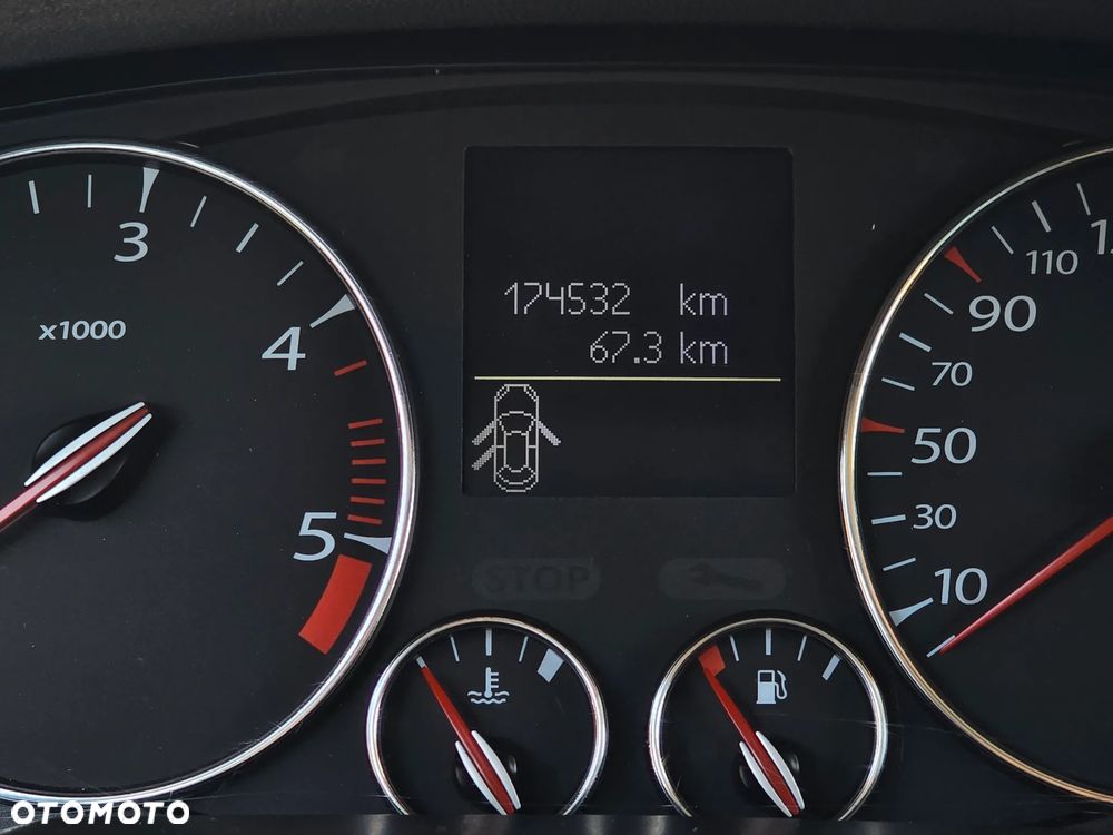 Renault Laguna dCi 150 FAP GT - 20