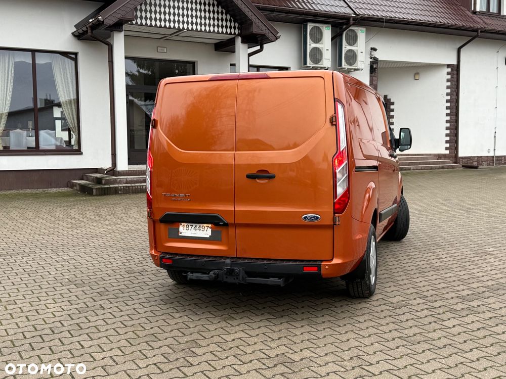 Ford TRANSIT CUSTOM - 10