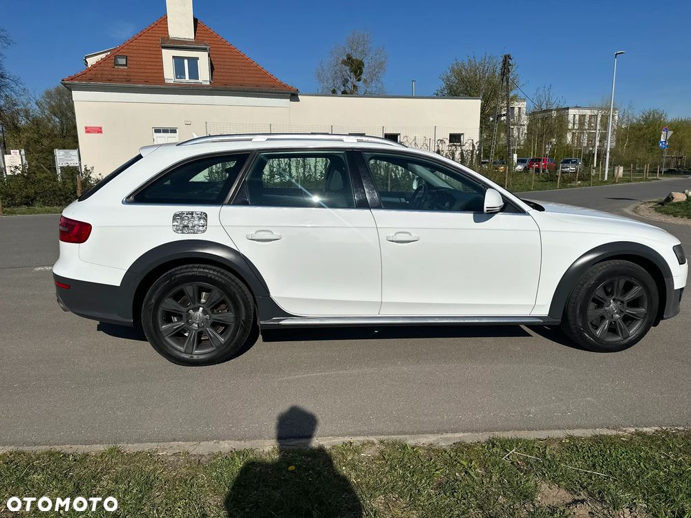 Audi A4 Allroad - 1
