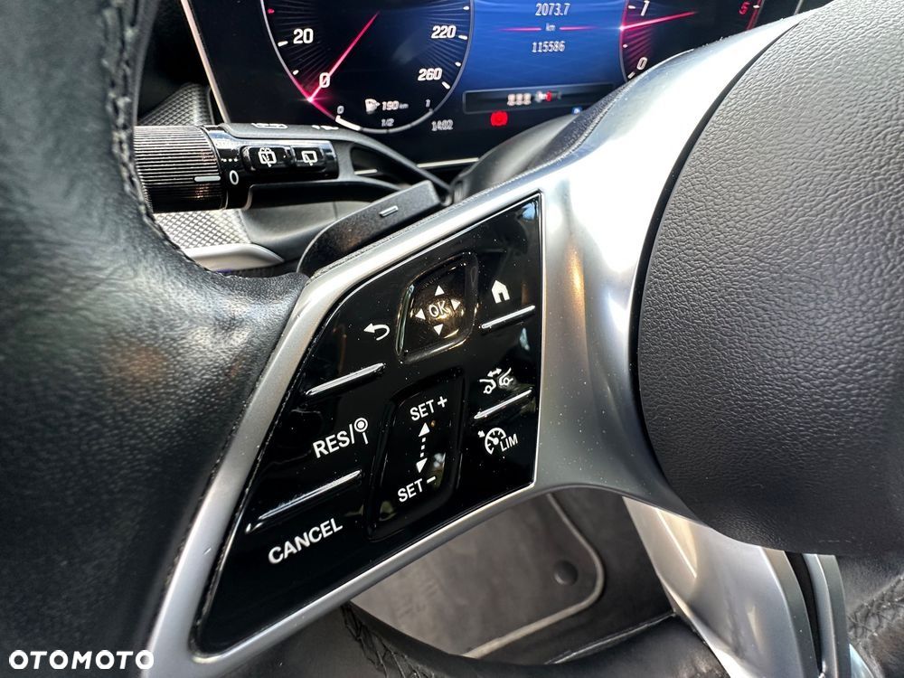 Mercedes-Benz GLC 220 d 4Matic 9G-TRONIC AMG Line Advanced - 31