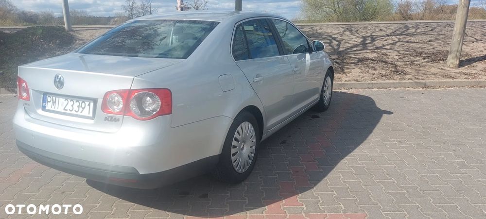 Volkswagen Jetta 1.9 TDI Comfortline - 16
