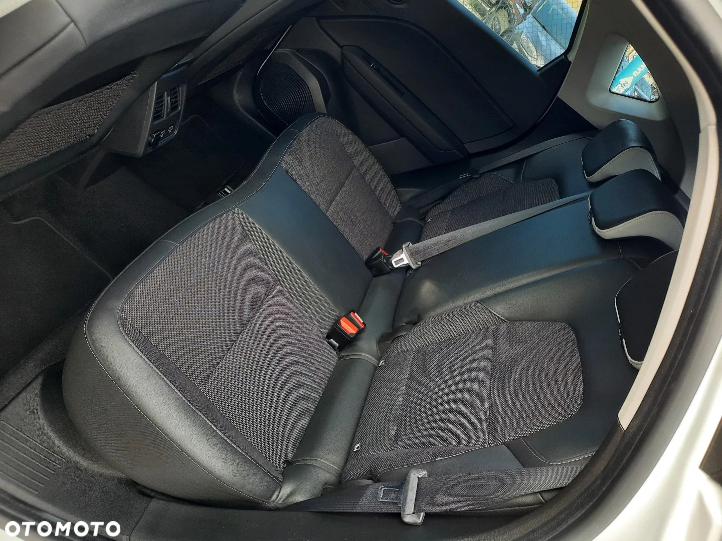 Renault Captur TCe Mild Hybrid 140 GPF EVOLUTION - 18