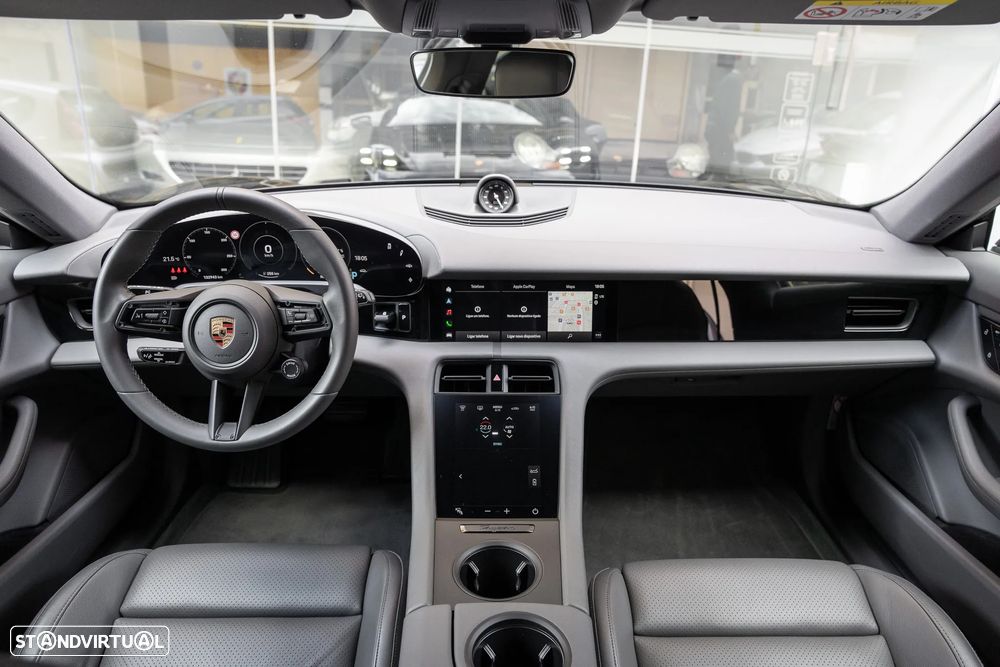 Porsche Taycan Sport Turismo Standard - 12