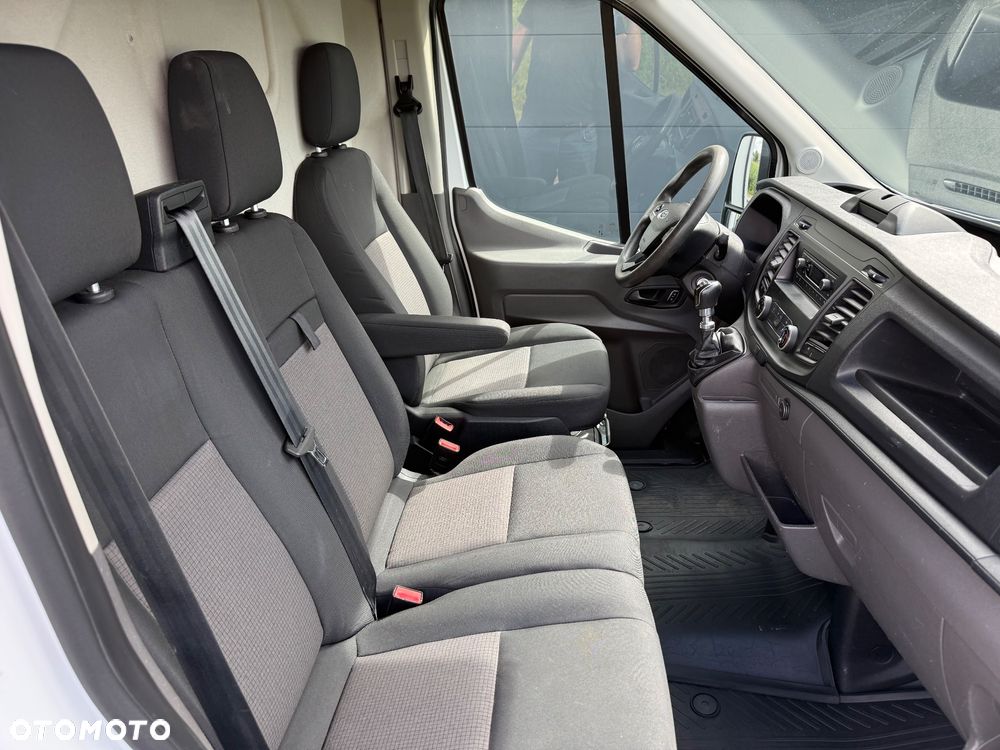 Ford Transit - 21