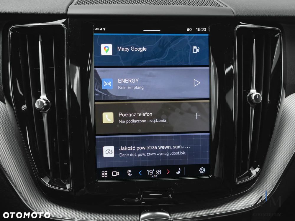 Volvo XC 60 B4 D AWD Plus Dark - 22