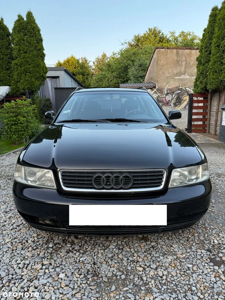Audi A4 Avant 2.6 - 1