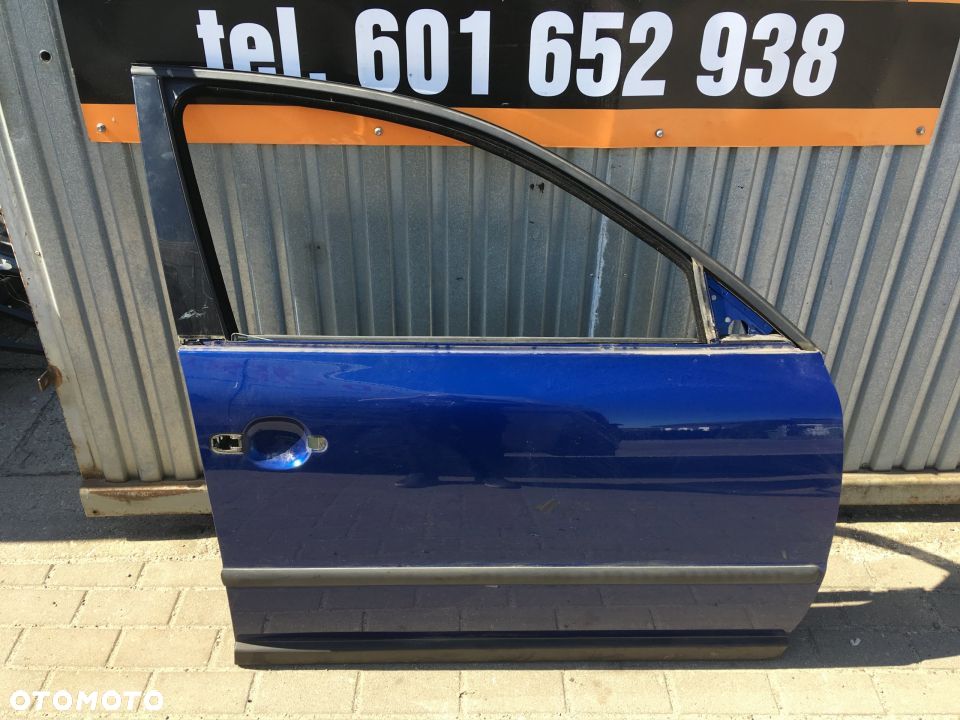 VW PASSAT B5 DRZWI PRAWE PRZEDNIE PRAWY PRZÓD LC5X - 1