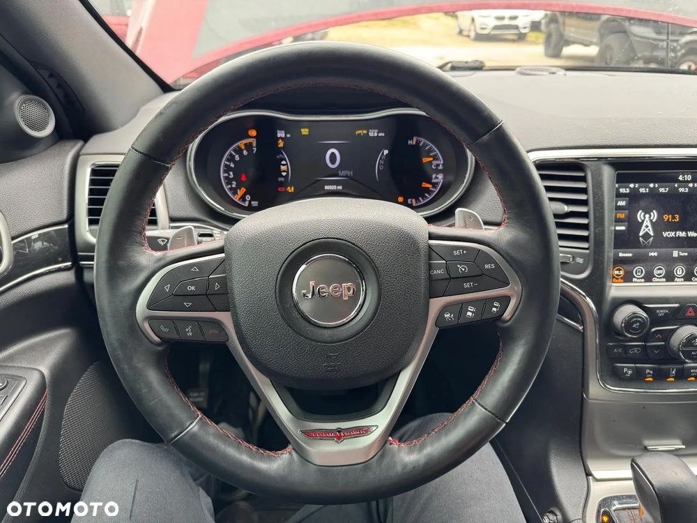Jeep Grand Cherokee - 16