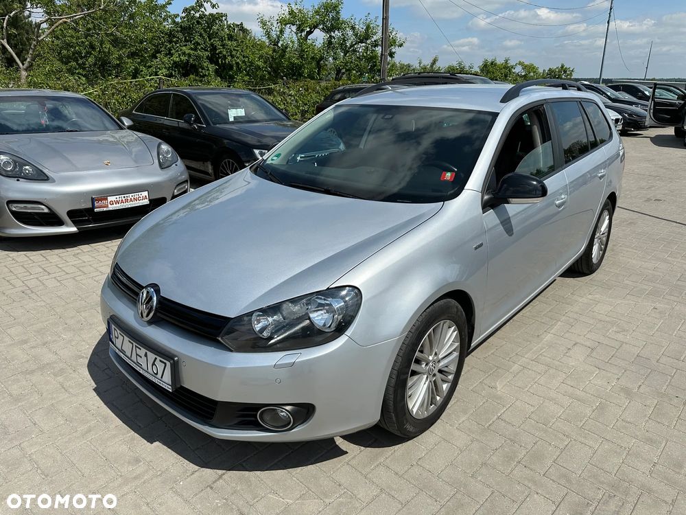 Volkswagen Golf - 1