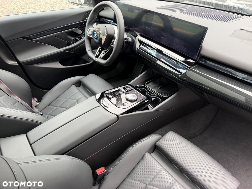 BMW Seria 5 520d xDrive - 8