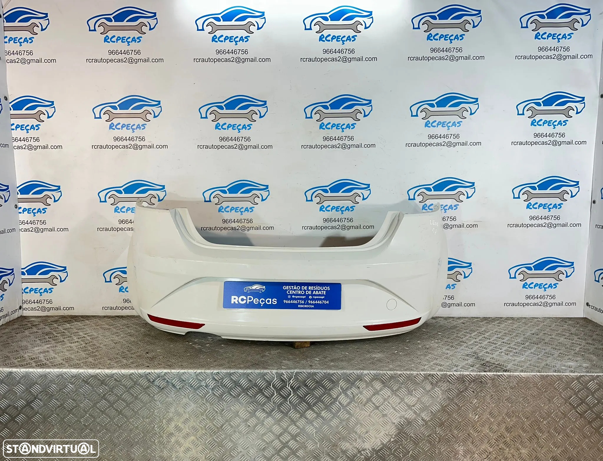 .Parachoques Tras Traseiro Original Seat Leon 1P 5 Portas 1P0807421D - 3