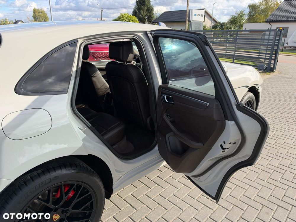 Porsche Macan GTS - 13