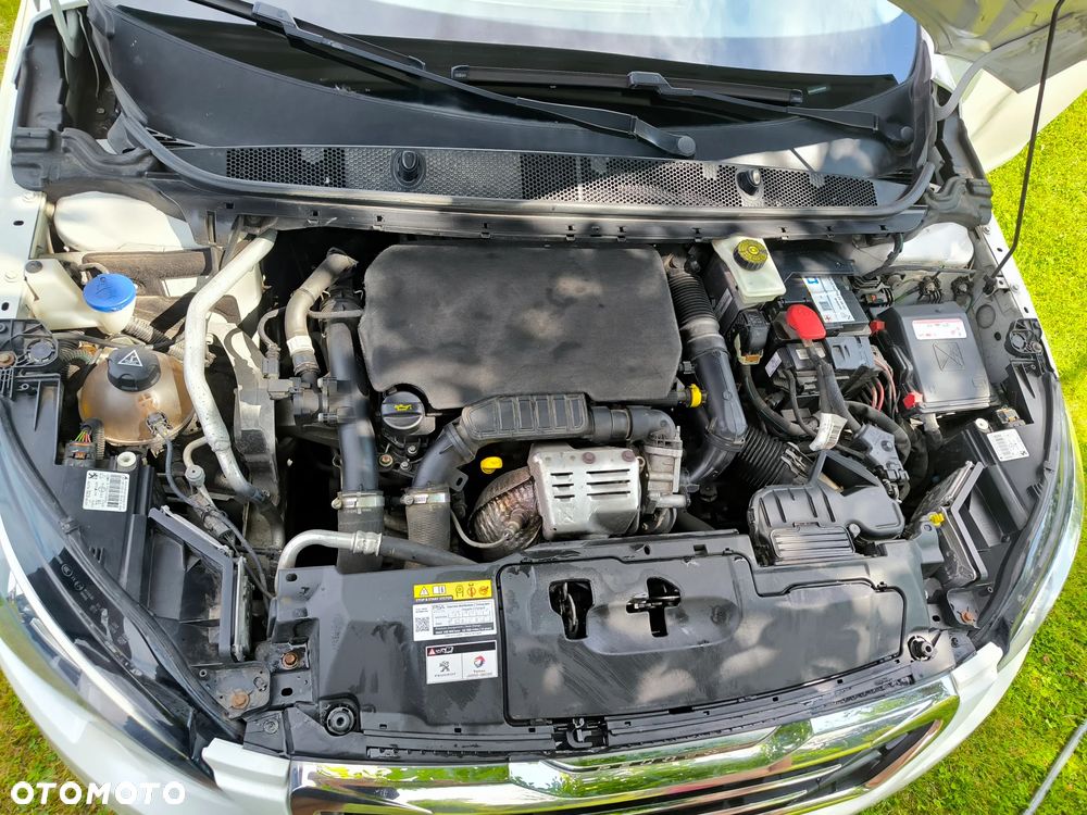Peugeot 308 1.2 PureTech Allure S&S - 10
