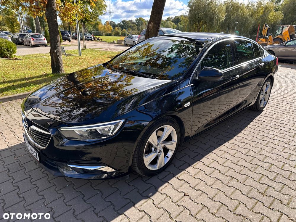 Opel Insignia - 1