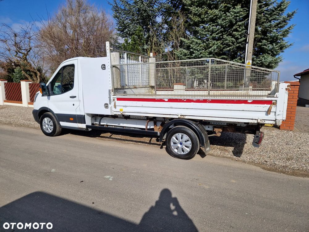 Ford Transit - 12