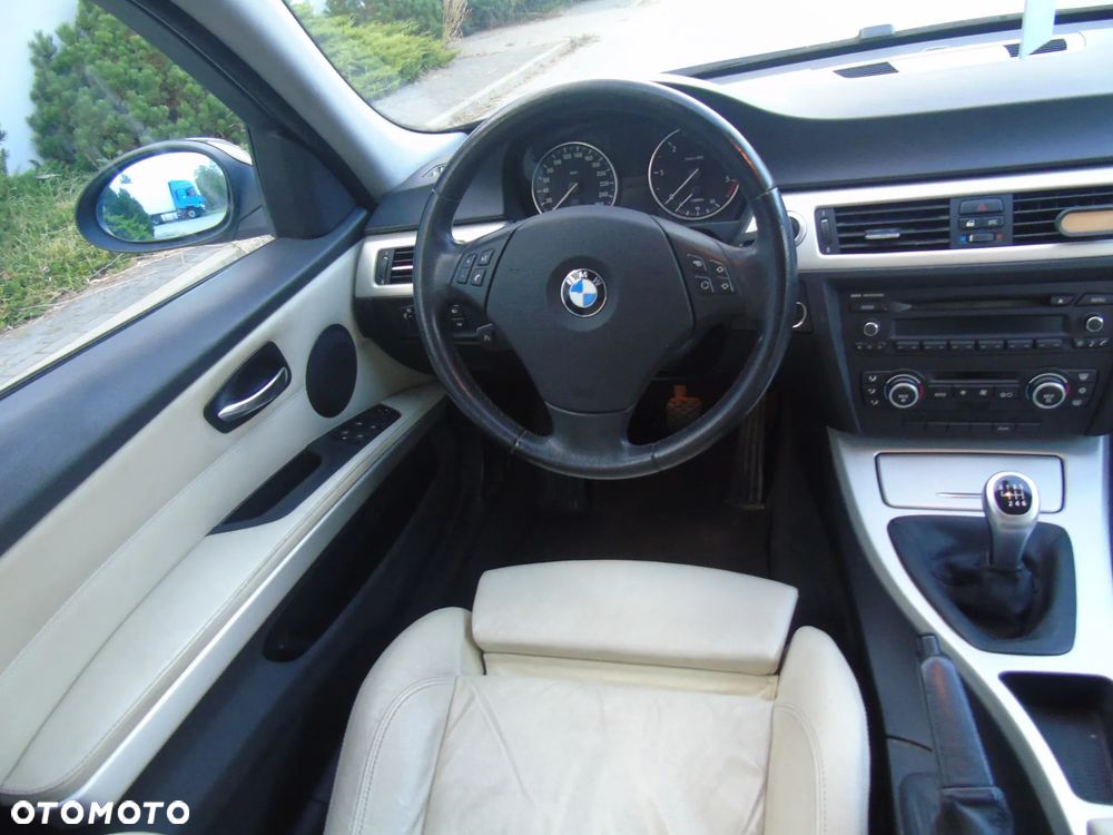 BMW Seria 3 - 13
