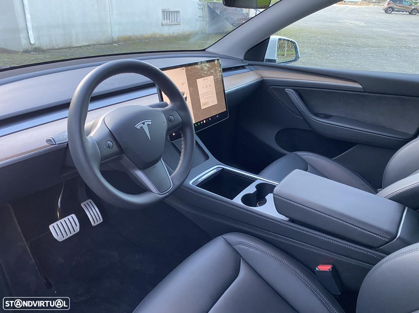Tesla Model Y Performance Dual Motor AWD - 9