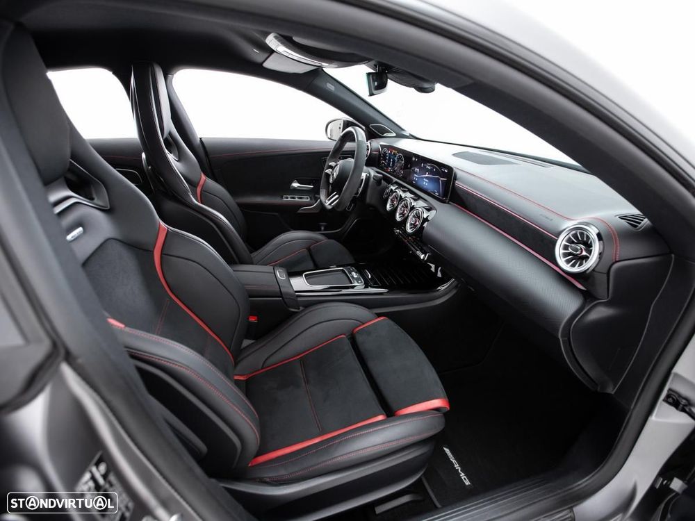 Mercedes-Benz CLA 45 AMG - 10
