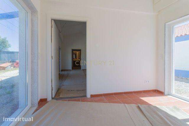 Moradia terrea arquitetura rustica em lote de terreno de 1388 m2 T2 e - Grande imagem: 5/16